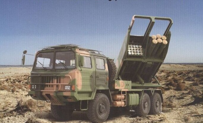 РСЗО SR5, разработанная корпорацией "Норинко", отличается универсальностью и огневой мощью. wikipedia.org