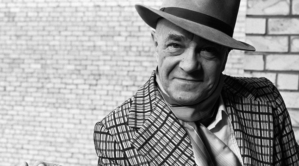 Валентин Саввич Пикуль (13.07.1928- 16.07.1990 гг.) – русский советский писатель, автор многочисленных художественных произведений на историческую и военно-морскую тематику.