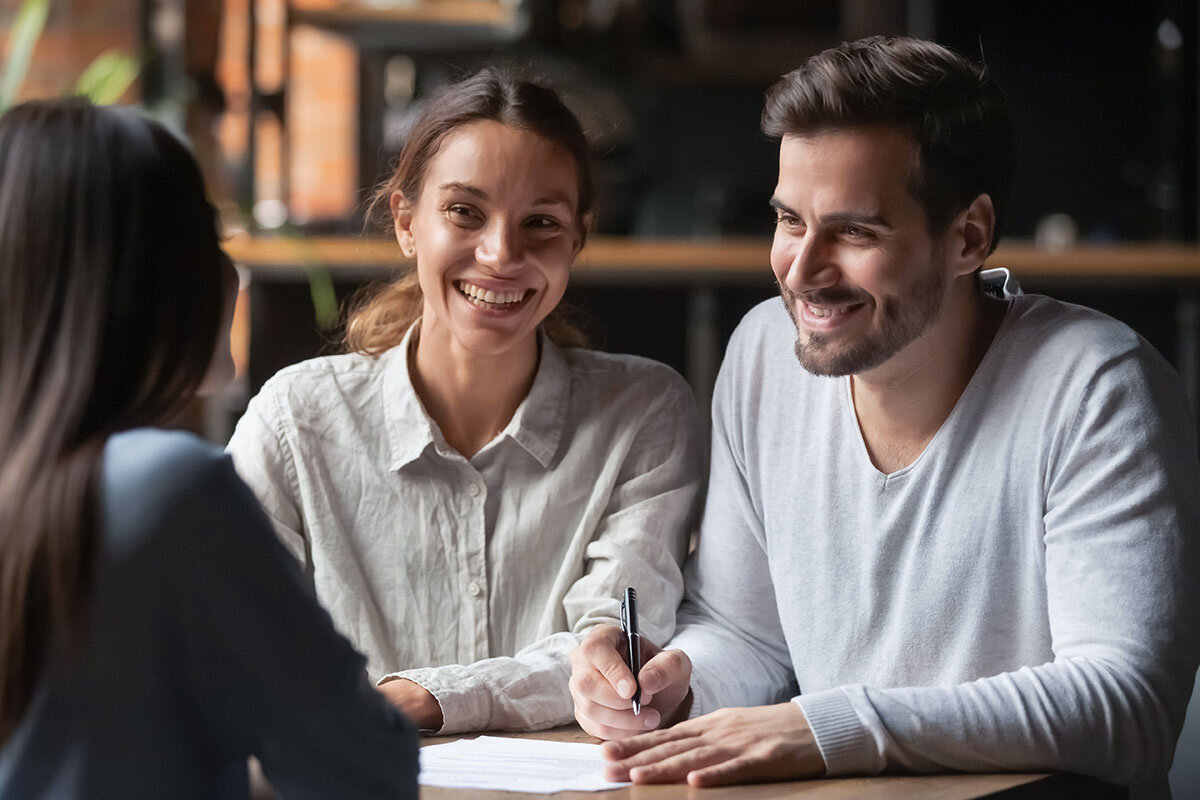    Подать заявление в загс можно лично и онлайн