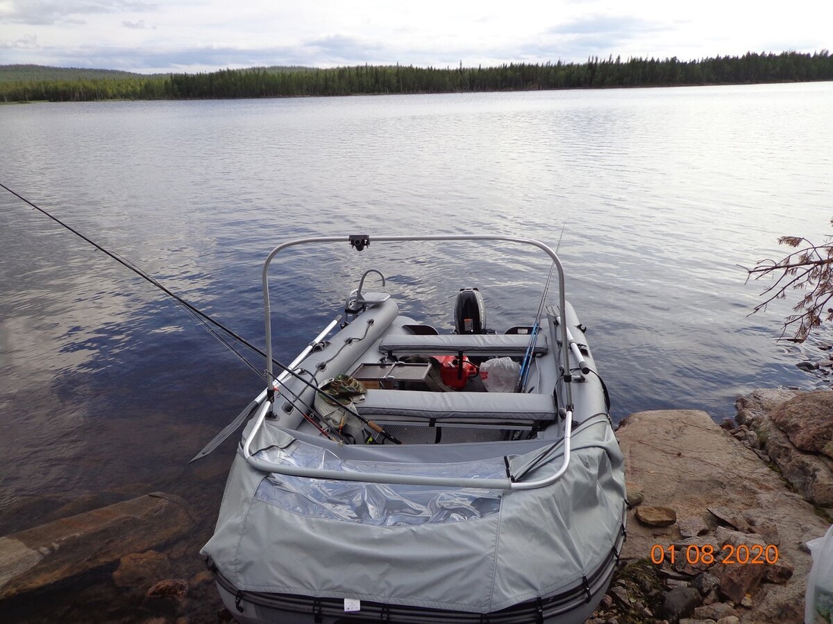 На отдыхе после рыбалки, остров "немецкий", озеро ЛОХТЪЯРВИ. Стоянка сразу с лагерем.