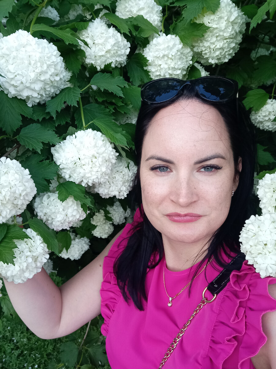 Это когда уже никто не хотел меня фоткать в цветах. А я ж и сама могу😂