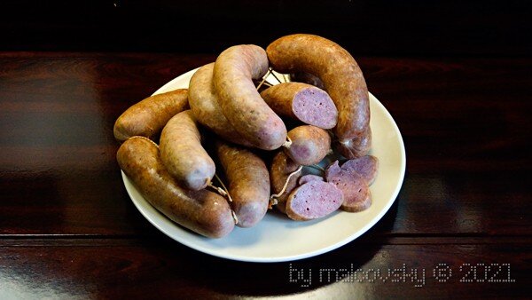 Сардельки мясные высшего сорта по-домашнему