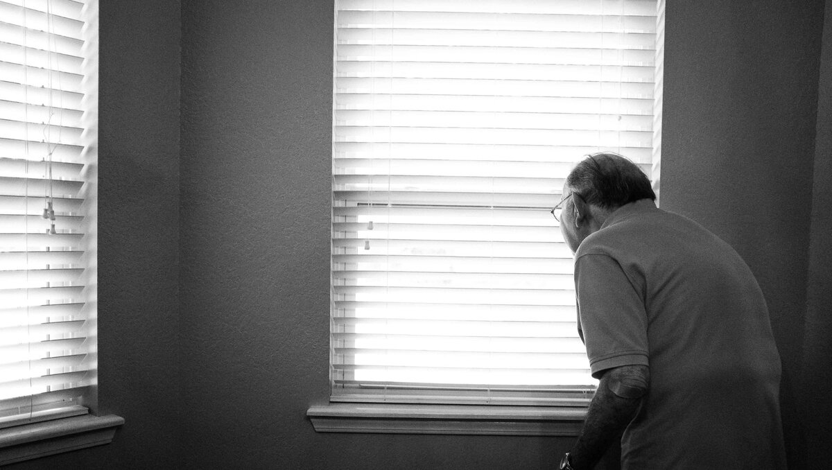     Мужчина забрал банковскую карту знакомого и уехал в Пермь.