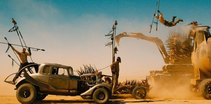 Кадр из фильма Безумный Макс: Дорога ярости. Источник: imdb.com 