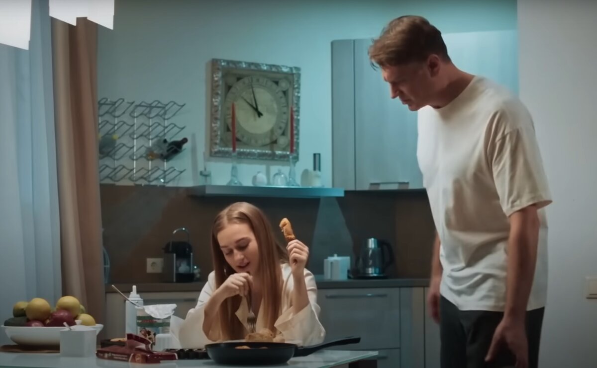 Скриншот из сериала "Я заберу твою семью".