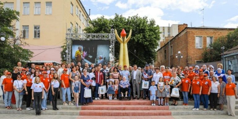    В области более 10 тысяч оренбуржцев имеют статус почетного донора крови Андрей Севостьянов
