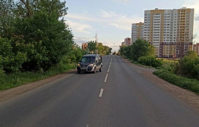    В Оренбурге водитель автомобиля «Фиат-Добло» сбил 10-летнего ребенка на велосипеде Кристина Просвиркина
