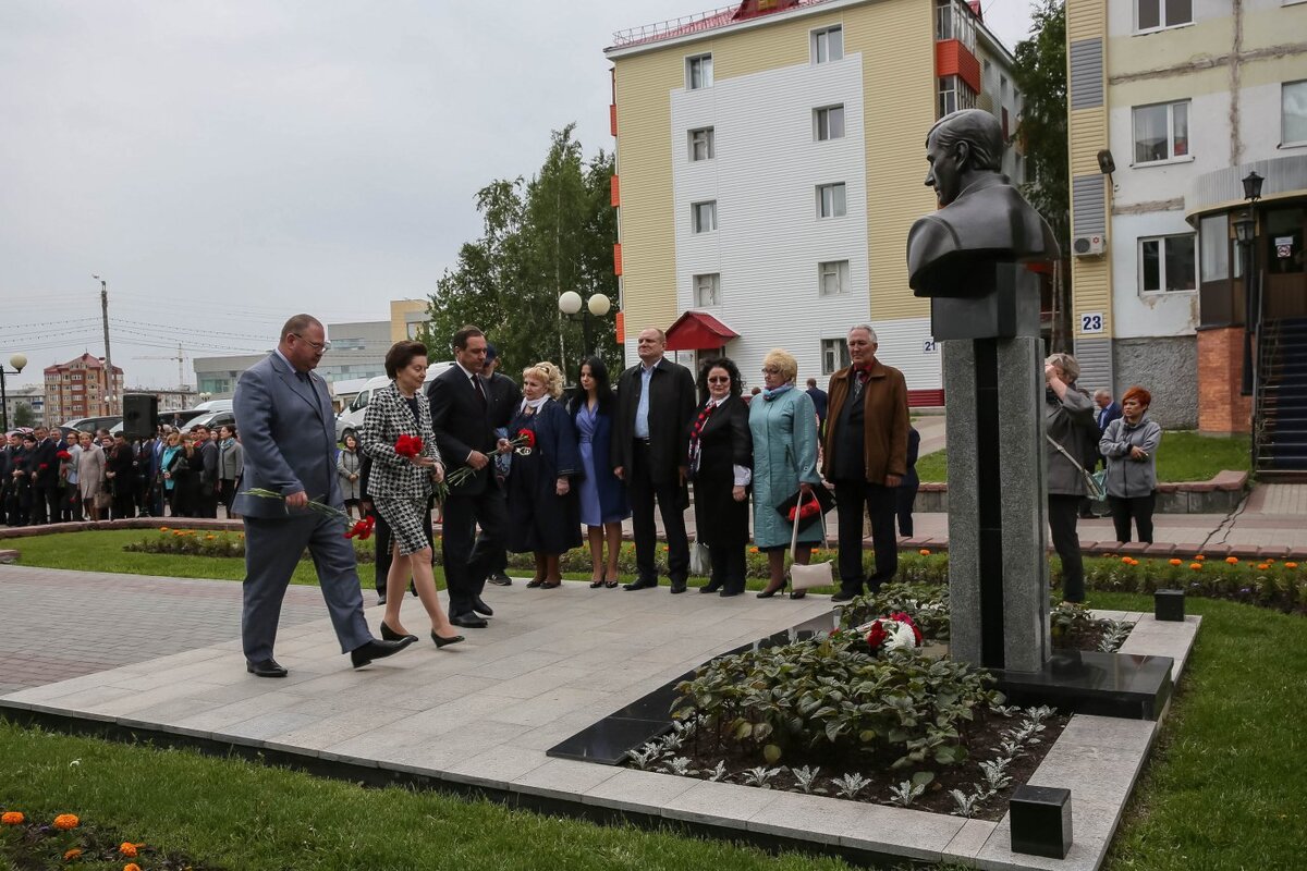    Память в четверть века