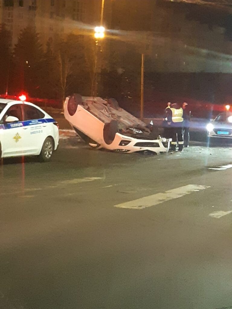 Показали эпичное видео ДТП с перевернутой пьяным лихачом Mazda 6 на площади  Партизан в Брянске | Брянский Ворчун | Дзен