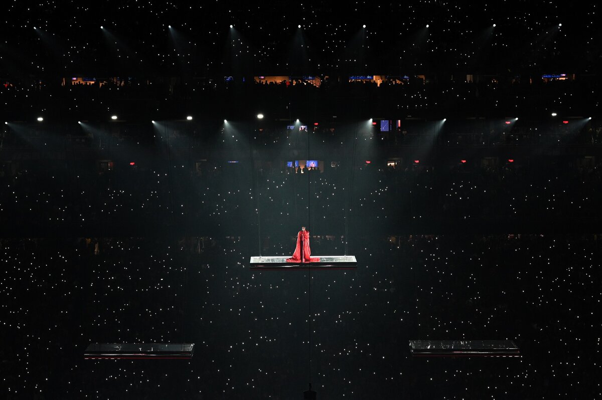    РианнаLegion-Media