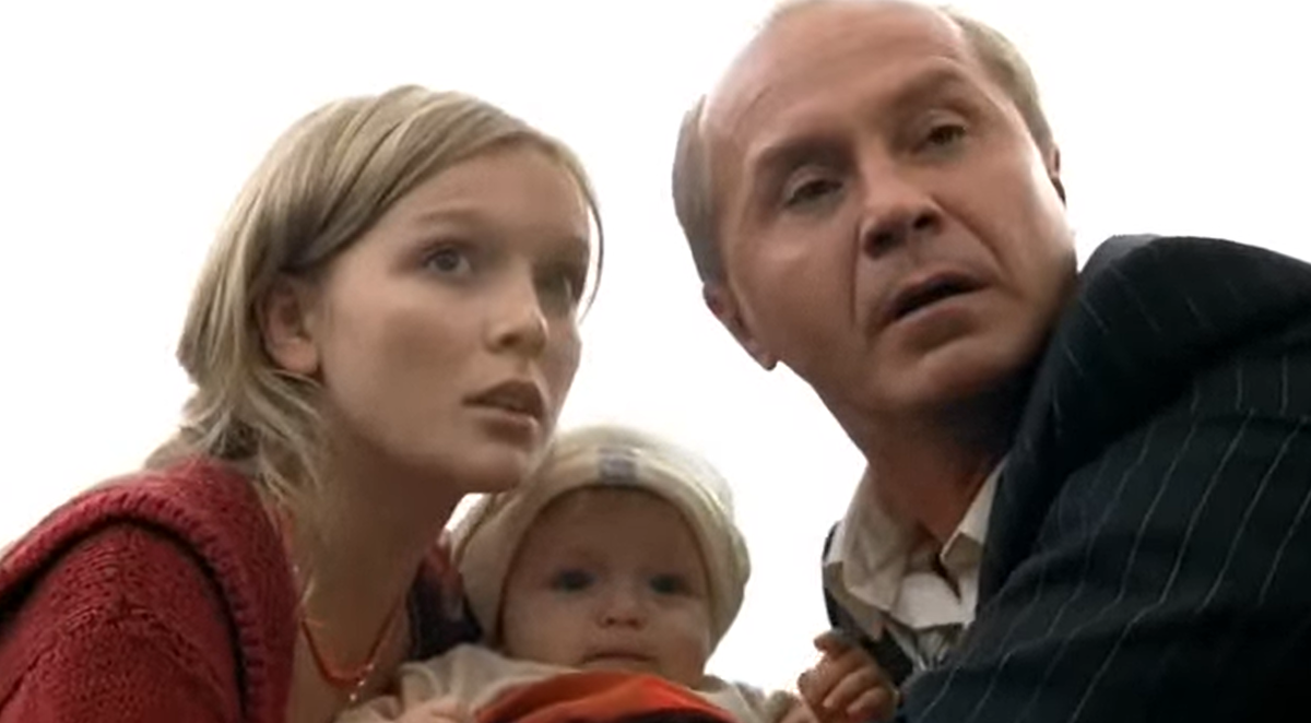 Кадр из кинофильма "Ванечка", 2007 г., режиссер Елена Николаева, сценарист Юлия Тополь, композитор Юрий Потеенко (скриншот)