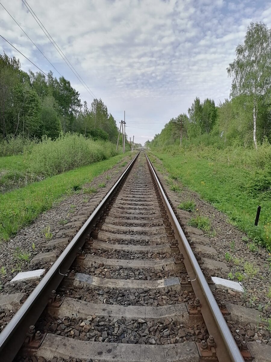 По железке к стоянке