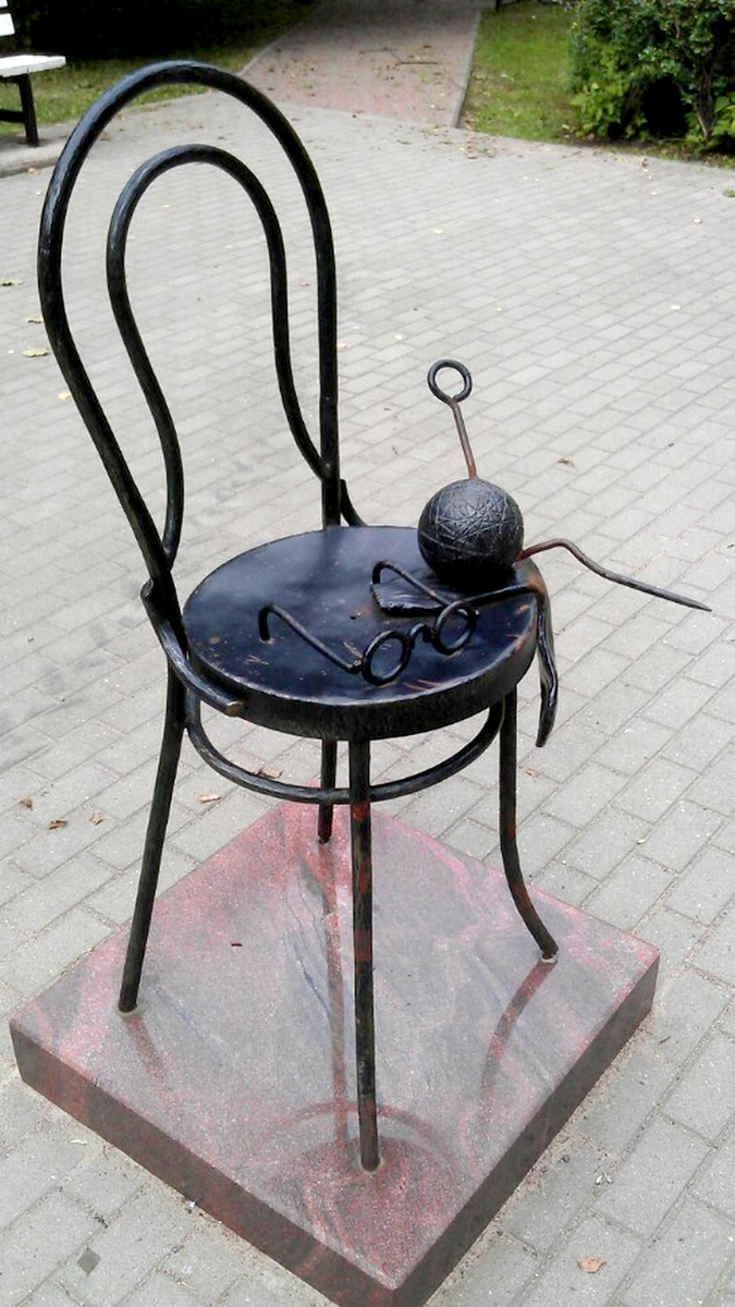 Памятник в Зелёногорске, источник: https://amy.ru/
