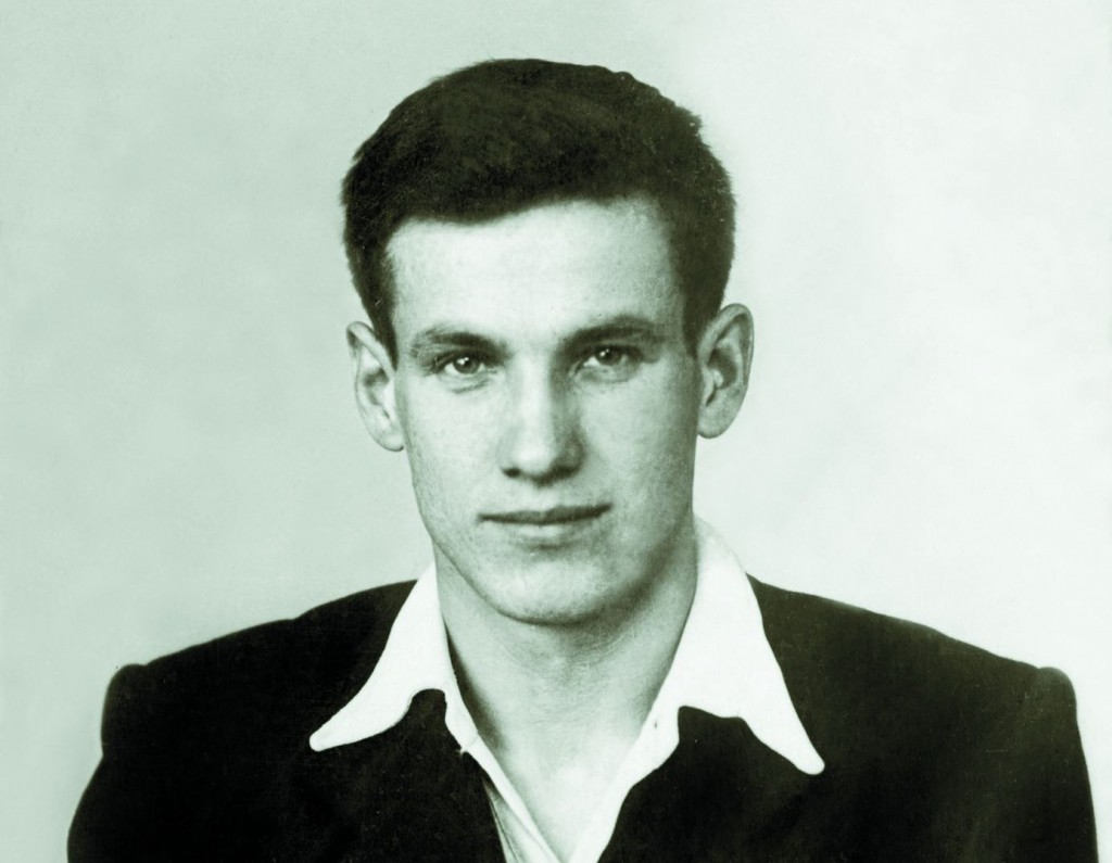 Борис Ельцин в студентческие годы.