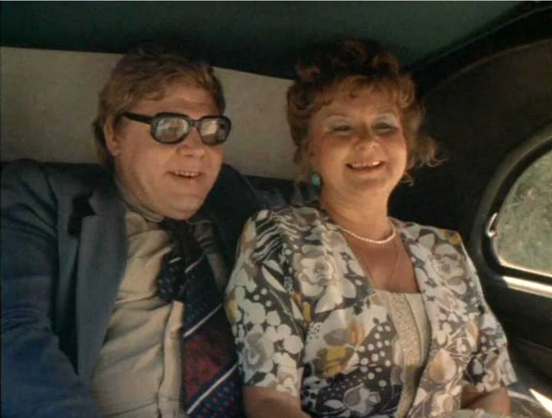 Изображение со страницы https://www.kino-teatr.ru/teatr/movie/sov/3221/foto/483355/