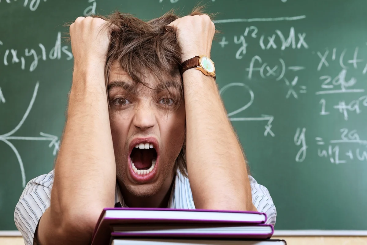 Источник: https://www.amic.ru/news/voprosdnya/chto-delat-esli-ne-sdal-ege