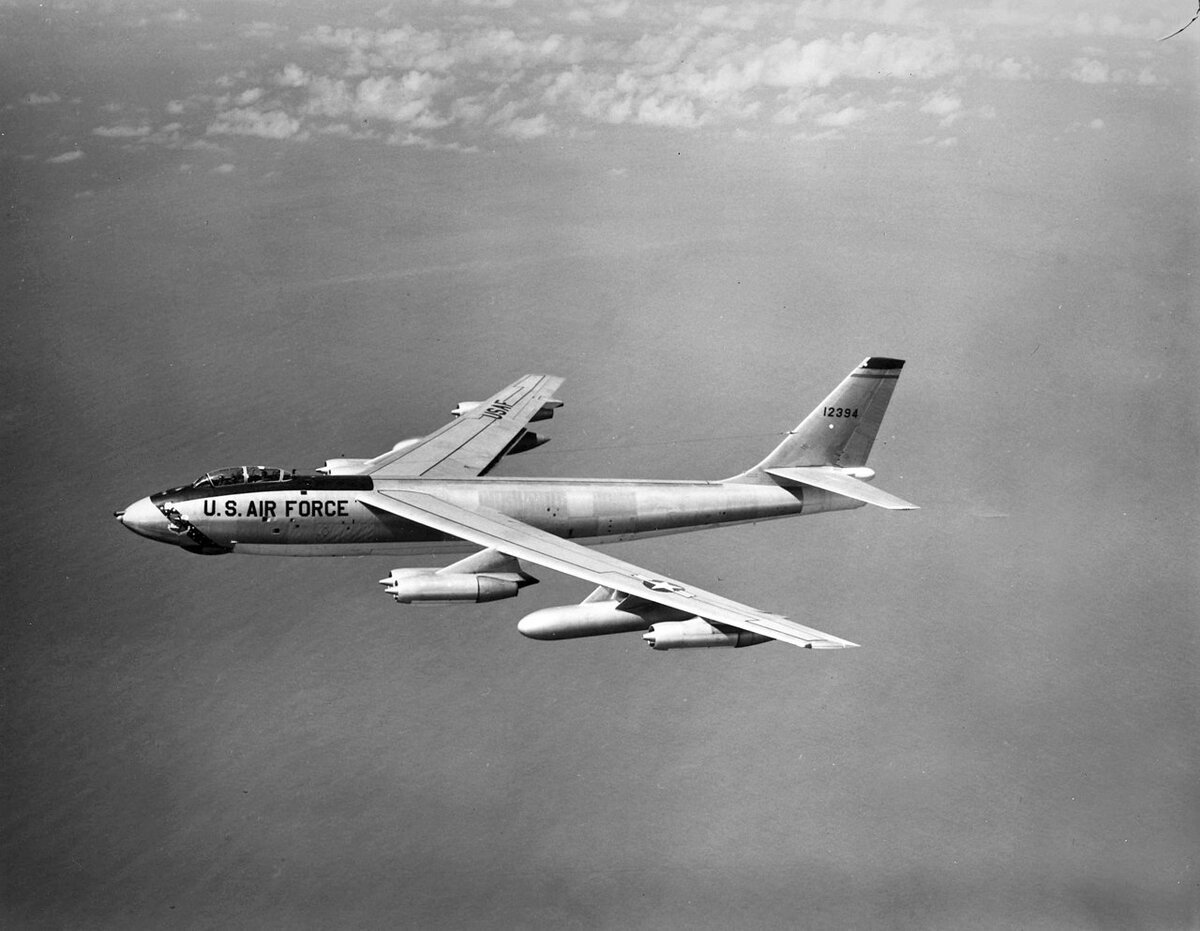 бомбардировщик ВВС США Боинг Б-47 "Стратоджет". Фото из интернета