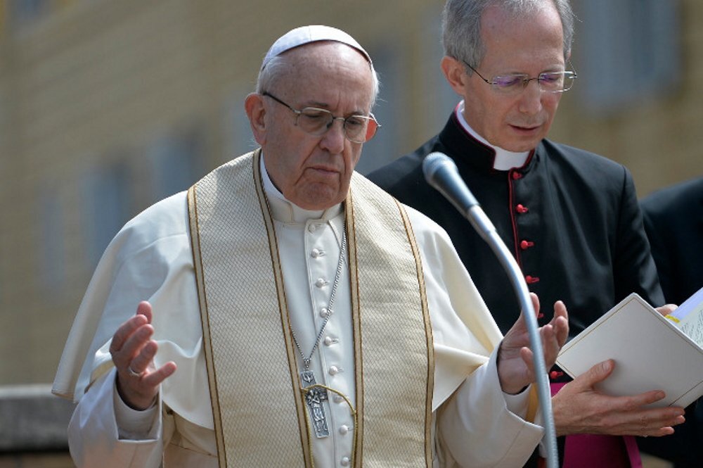 Папа Римский Франциск 
Источник: newsarmenia.am