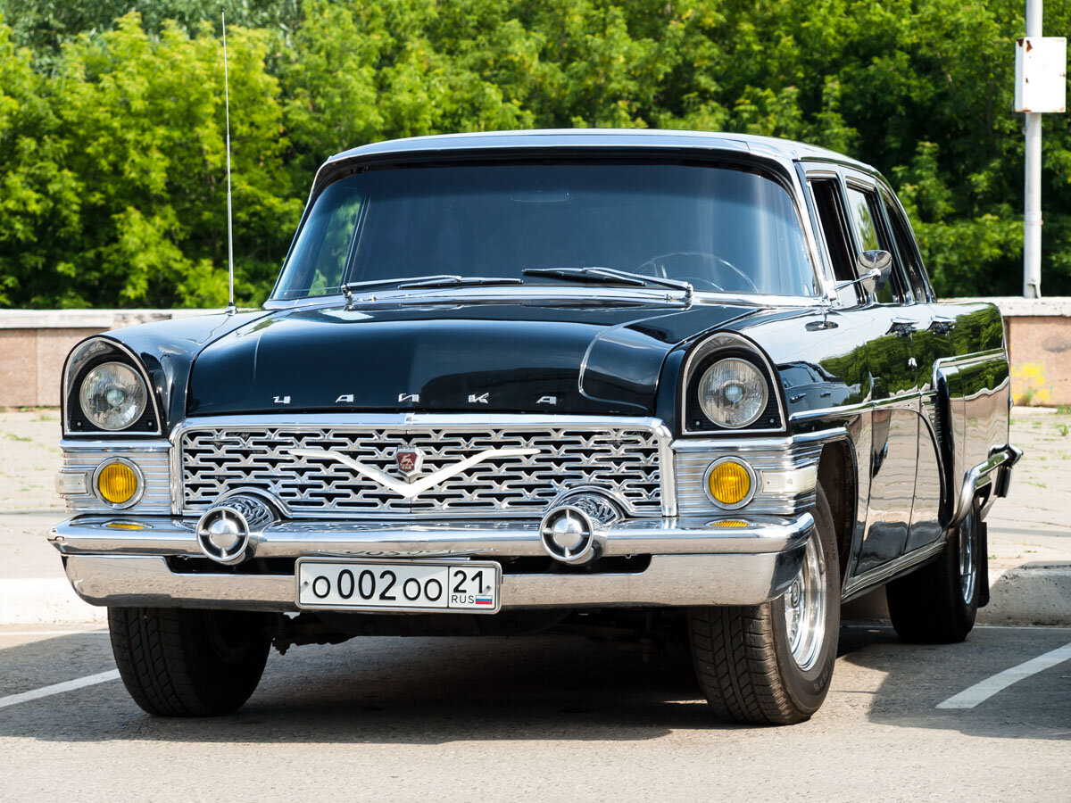 Gaz 13 Чайка