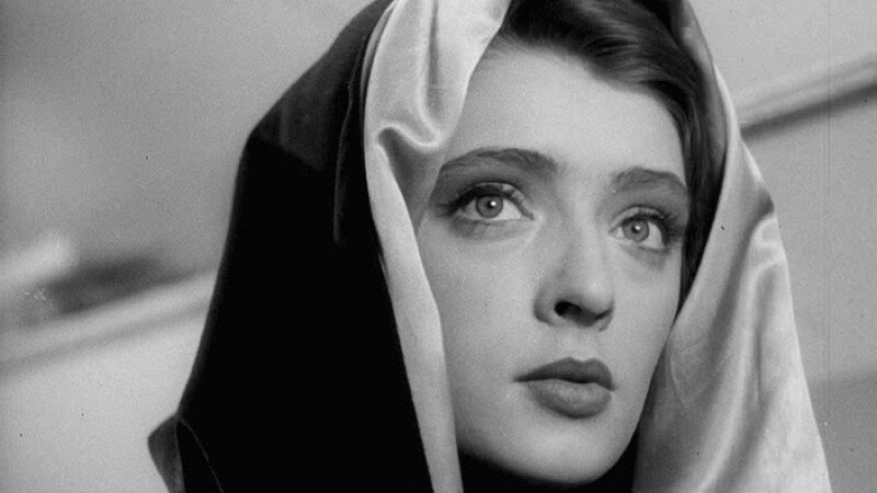     Людмила Абрамова. Кадр из фильма "713-й просит посадку" (1962)