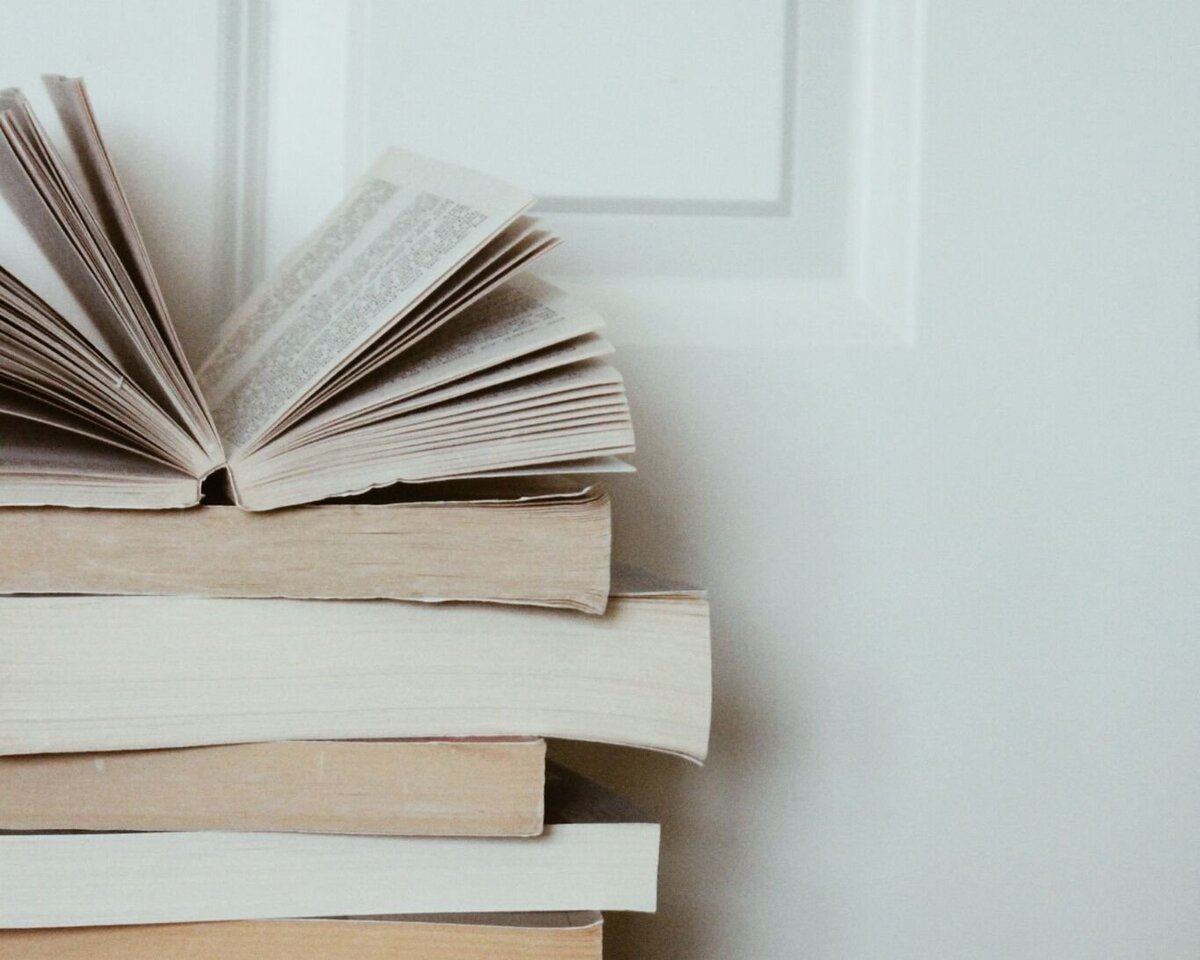 Фон книги