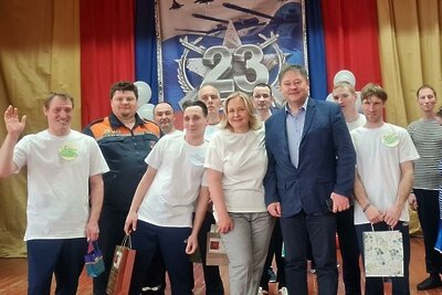    Поздравление постояльцев государственного бюджетного стационарного учреждения социального обслуживания Московской области Добрый дом «Чеховский» с 23 февраля © Пресс-служба Министерства жилищно-коммунального хозяйства Московской области