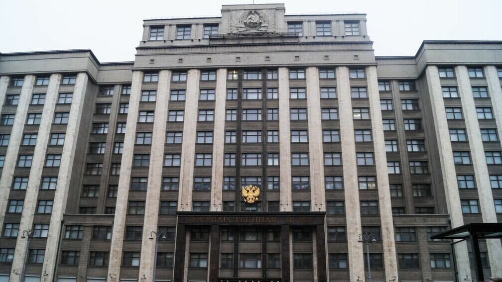     Общедоступные каналы предлагается транслировать только на русском или других языках народов России.
