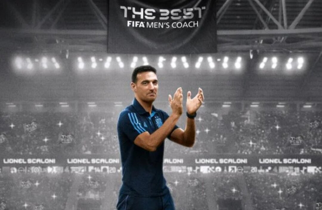 Лучший тренер по версии FIFA.