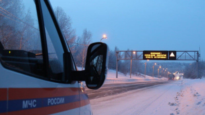     Гололед на трассе. 22.mchs.gov.ru