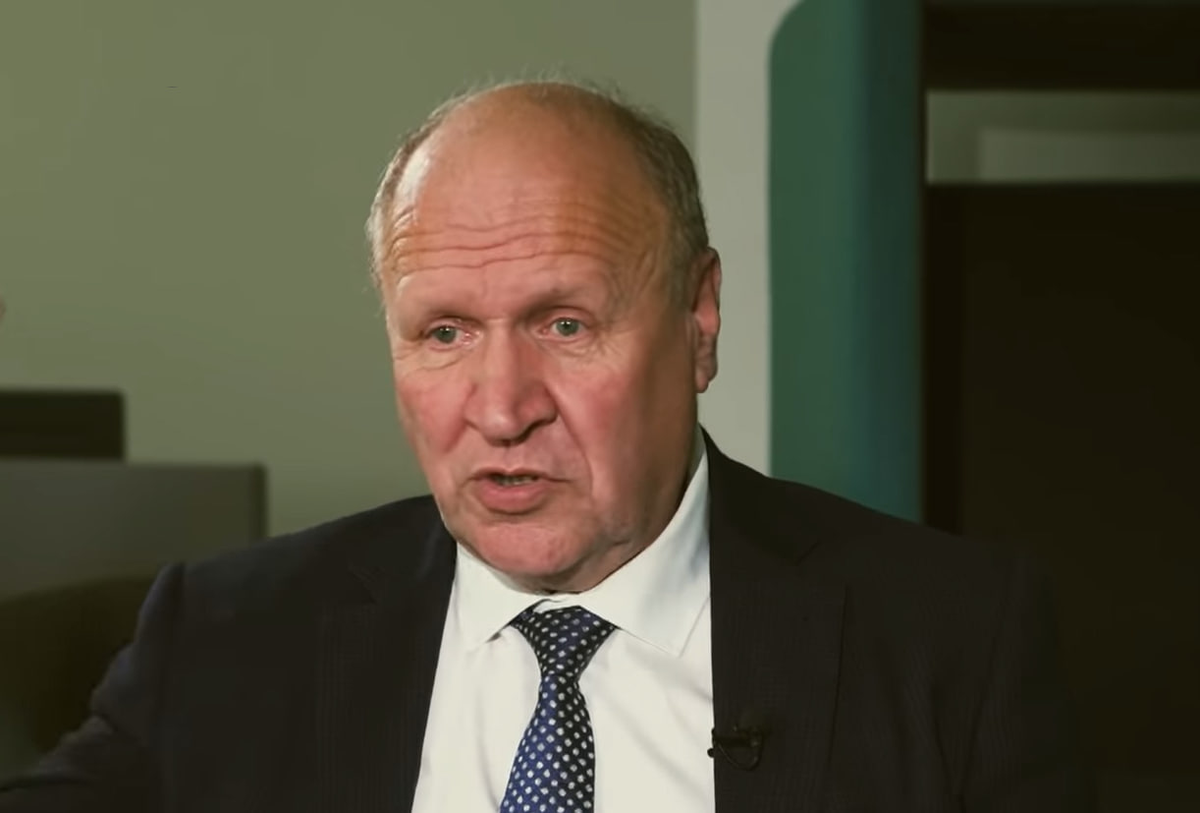    Март Хельме Цитата из видео: «Пусть бегут в Швецию» — глава МВД Март Хельме»