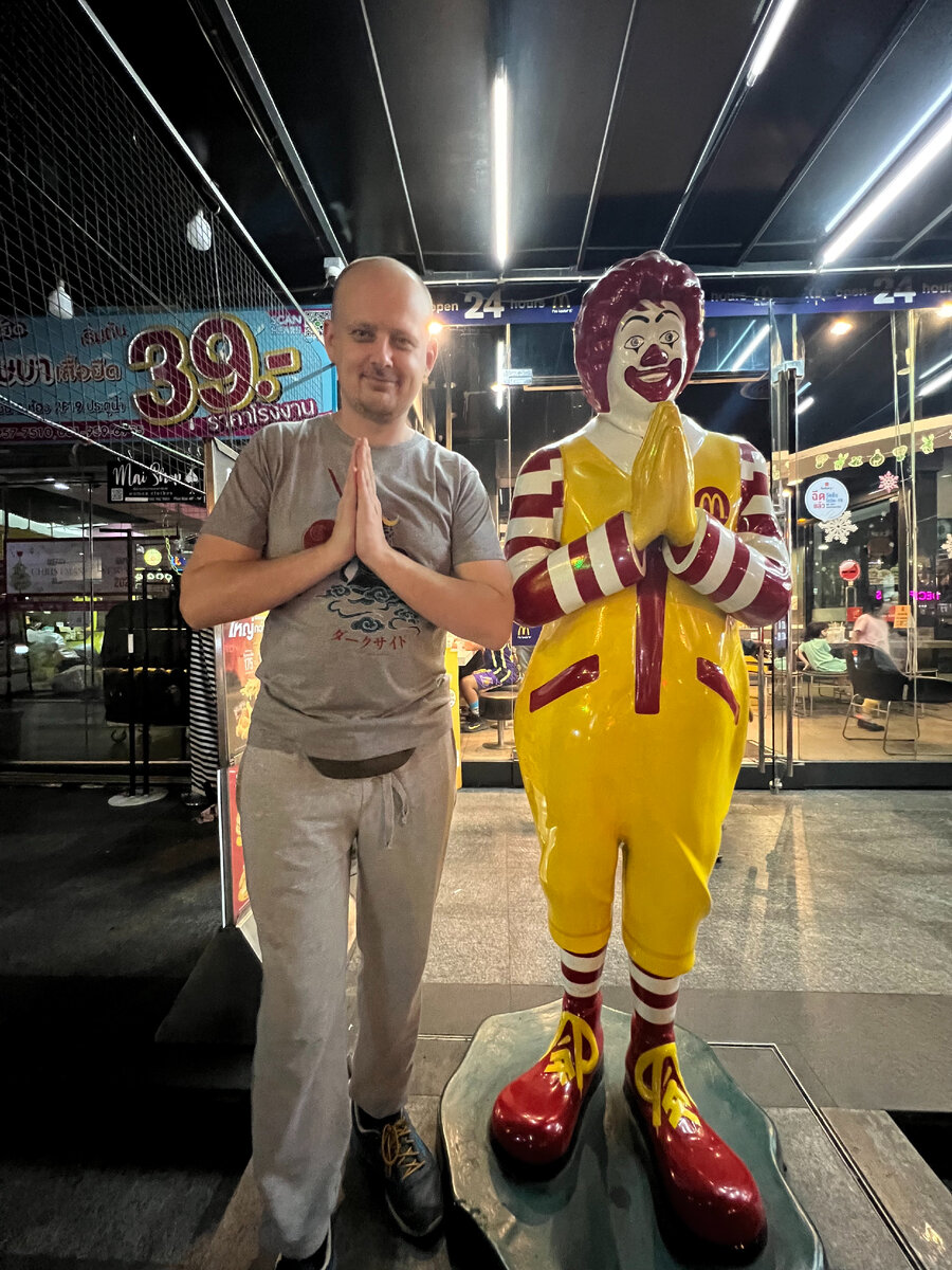 В Таиланде мы провели 3 месяца, намотали более 4 тыс км на скутере с прицепом. Хочется подытожить. Мы тут не первый раз много колесили и до этого без собаки, на скутере и на своих двоих.-7