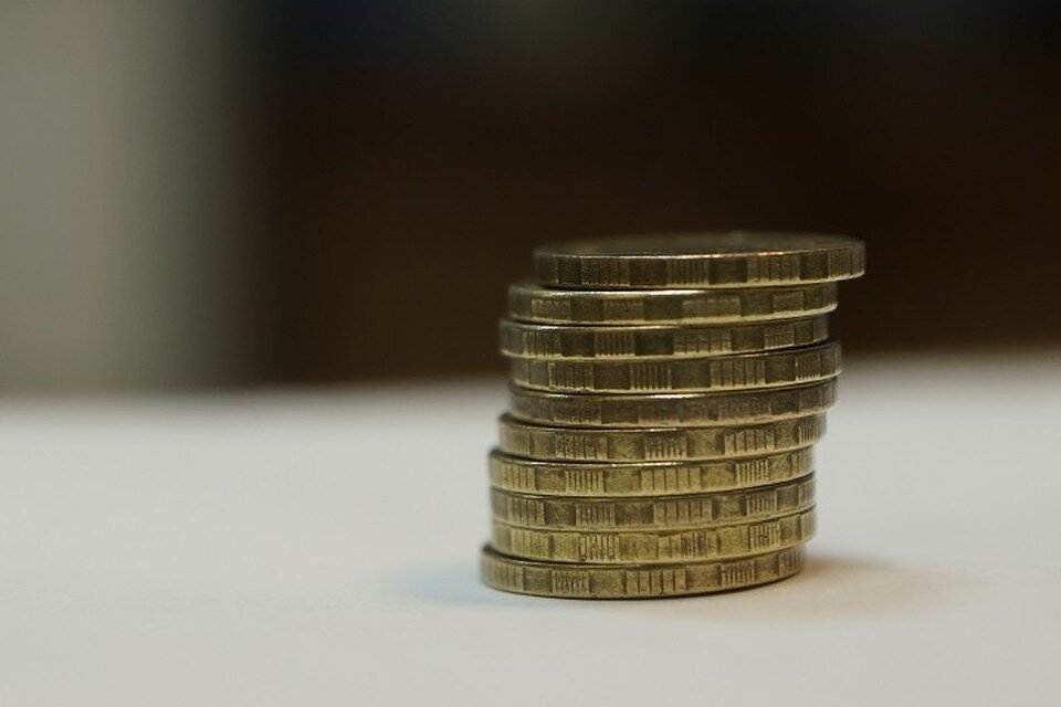     Зарплаты в Екатеринбурге постепенно растут Алексей БУЛАТОВ