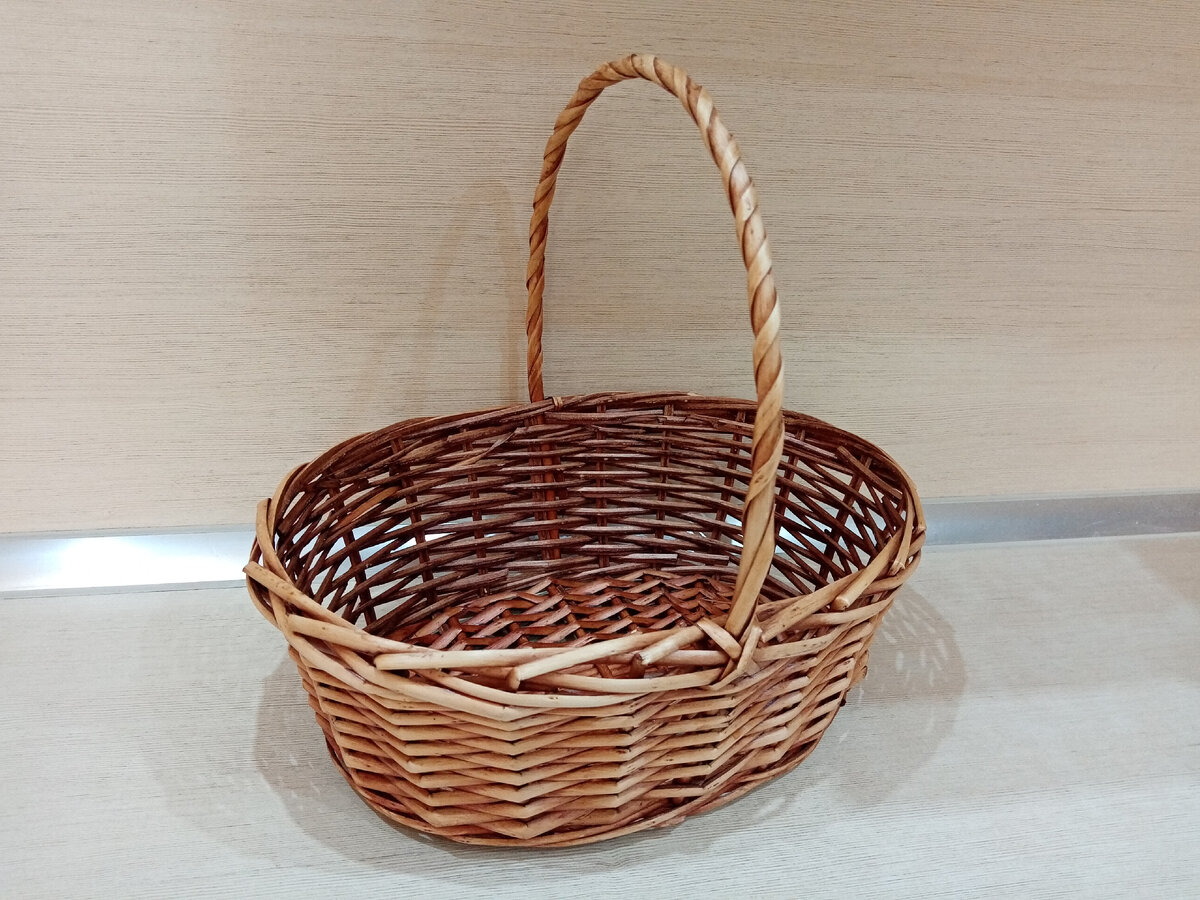 Листайте вправо