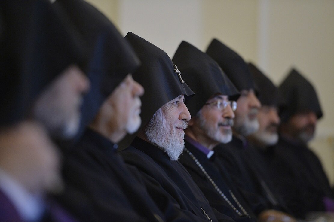 Высший духовный совет Армянской Апостольской Церкви призвал к признанию независимости Нагорного Карабаха (Арцаха)