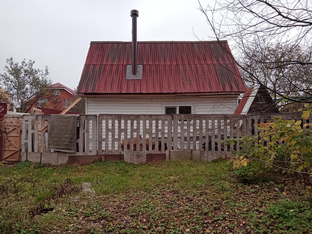 Можно ли строить вплотную к забору