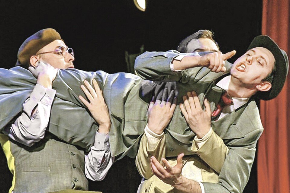     В Луганске прошла премьера спектакля «Ревизор».