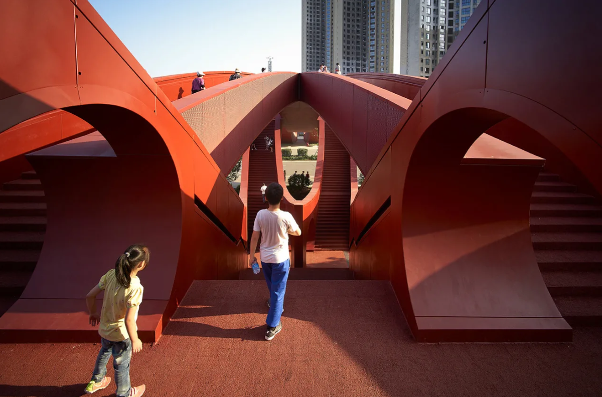 Lucky bridge. Мост lucky knot, чанша, китай.. пешеходный мост changsha lucky knot. мост петля мёбиуса в китае.