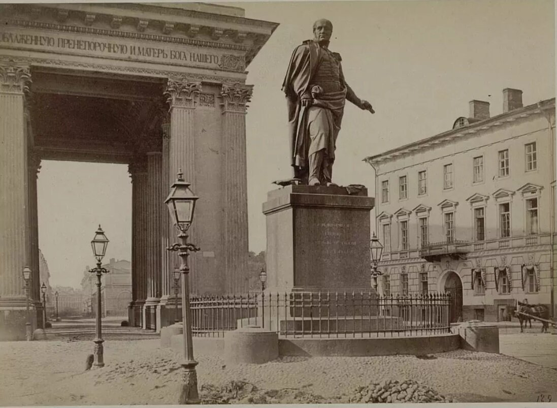 казанский собор памятник кутузову