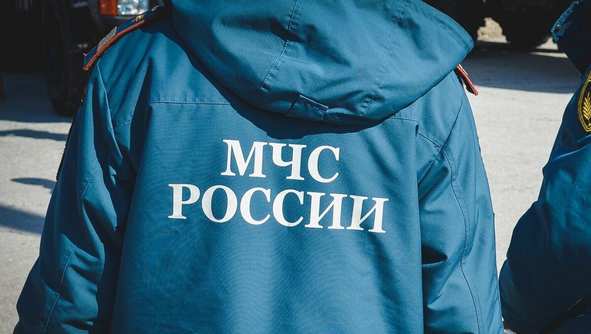     Об инциденте сообщили в пресс-службе ГУ МЧС России по Кабардино-Балкарской Республики. По информации ведомства, автомобиль упал в горное озеро в Эльбрусском районе. В нем, по предварительным сведениям, находились шесть человек. На данный момент известно о двух погибших и одном пострадавшем.