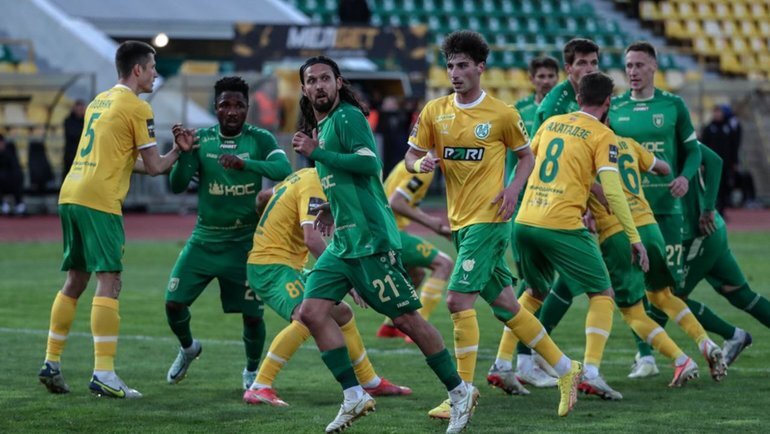    Игровой эпизод в матче «Кубань» — «Рубин».ФК «Рубин»