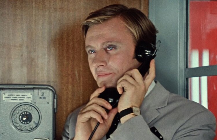 Кадр из фильма «Бриллиантовая рука»