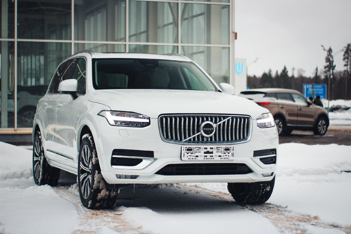 Серые» Volvo XC90 прибыли в Россию. Сколько стоят и чем отличаются? |  ЗахароV Drive | Дзен