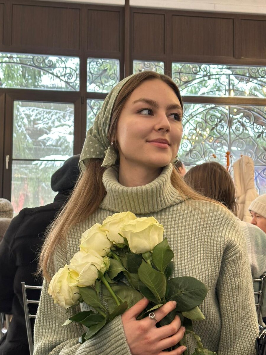 Фото автора : Россия, Москва, в трапезной  Покровского женского монастыря. 