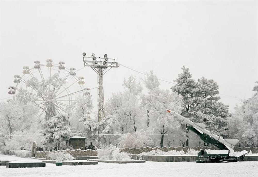 Между, 2006, hrairsarkissian.com