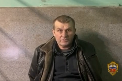    Мужчина, толкнувший подростка под поезд метро в Москве ©скриншот с видео