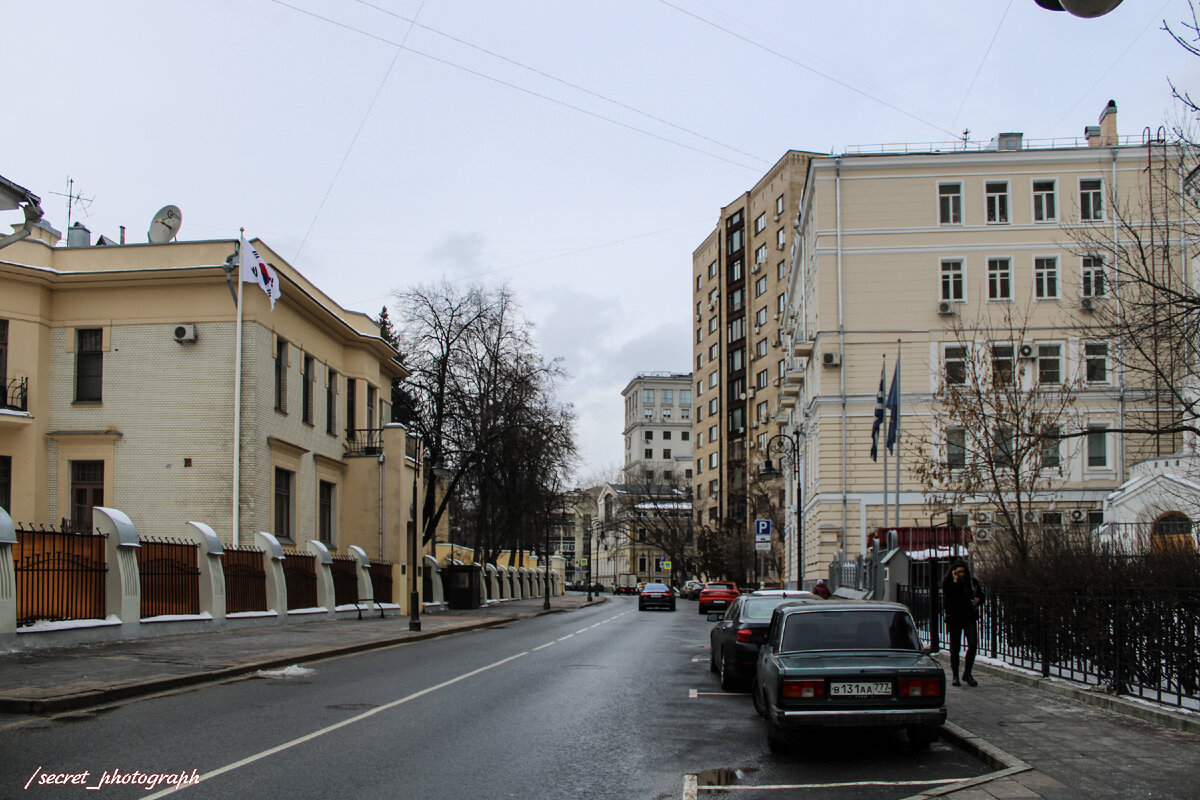 Улица Спиридоновка