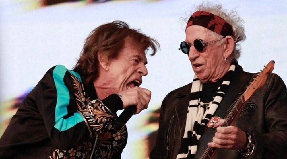     Фронтмен The Rolling Stones Мик Джаггер и гитарист группы Кит Ричардс / Фото: соцсети группы