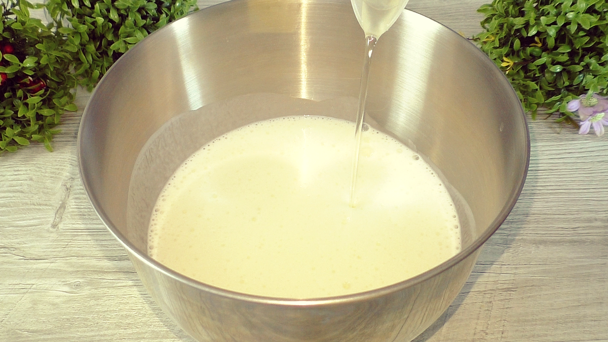 Бездрожжевое тесто для пирожков на кефире: простой рецепт