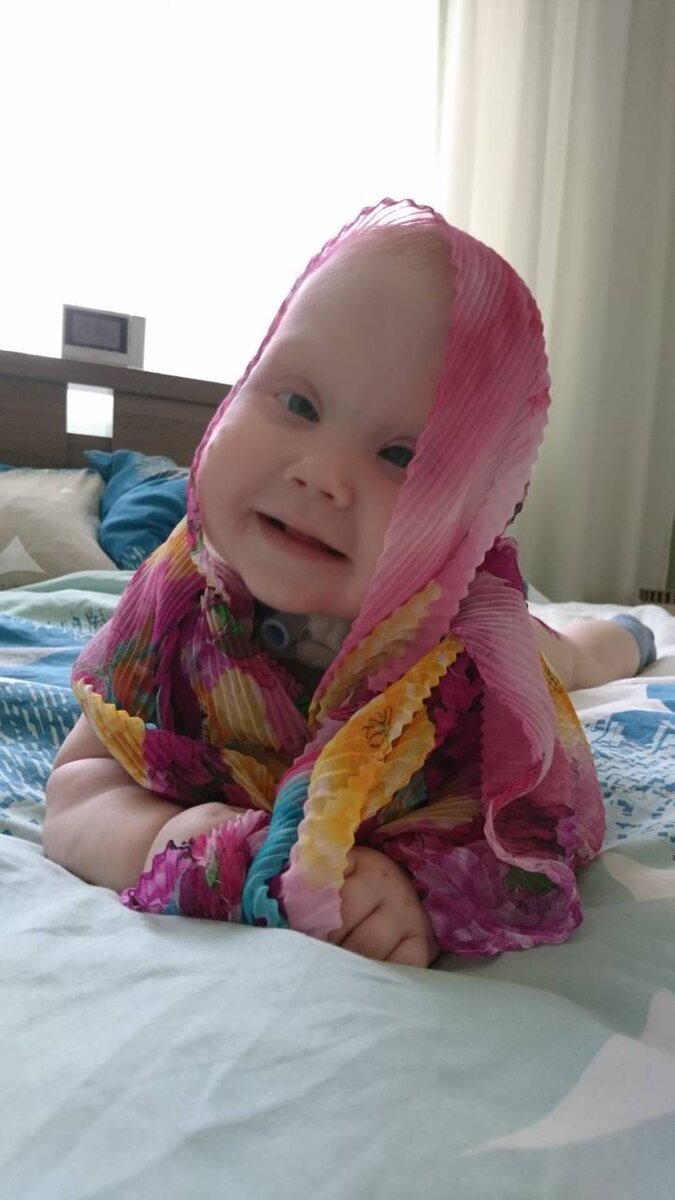 Глядя на это фото мы решили, что Андрей был бы красивой девочкой 