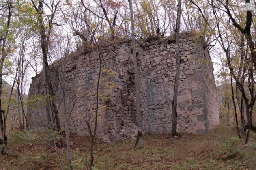 Монастырь Урек, вход.